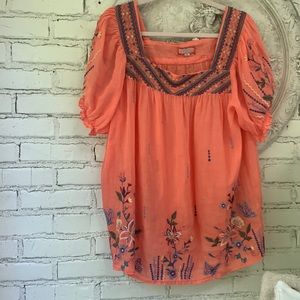 Beautiful orange embroidered top! Perfect for the late days of summer and fall!